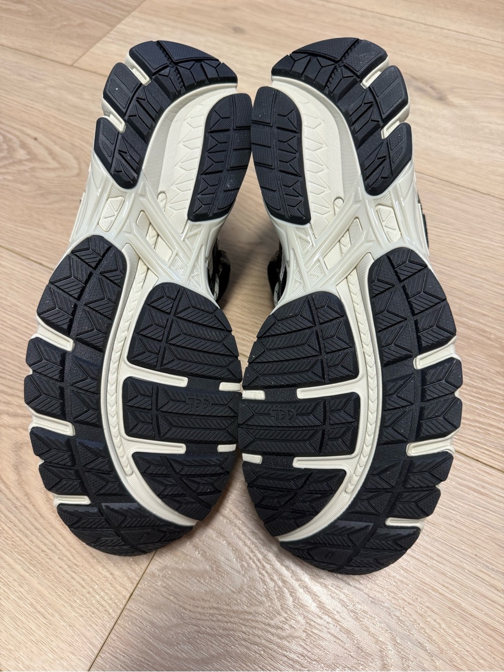 NWT HAL STUDIOS X ASICS Gel-Kayano 20 'Bone' Men’s Sneaker Size 9.5 - Picture 6 of 12